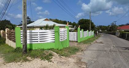 "Villa Rosa Regale " Luxury 3 bedroom with pool.