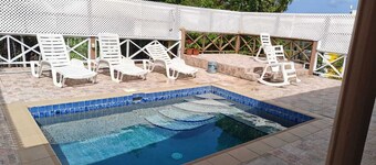 "Villa Rosa Regale " Luxury 3 bedroom with pool.