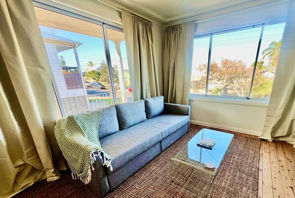 Classic Apartment, 1 Bedroom | Living area