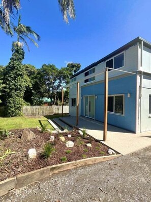 Exterior - Welcome to Iluka — the perfect coastal escape for families (Yeppoon)