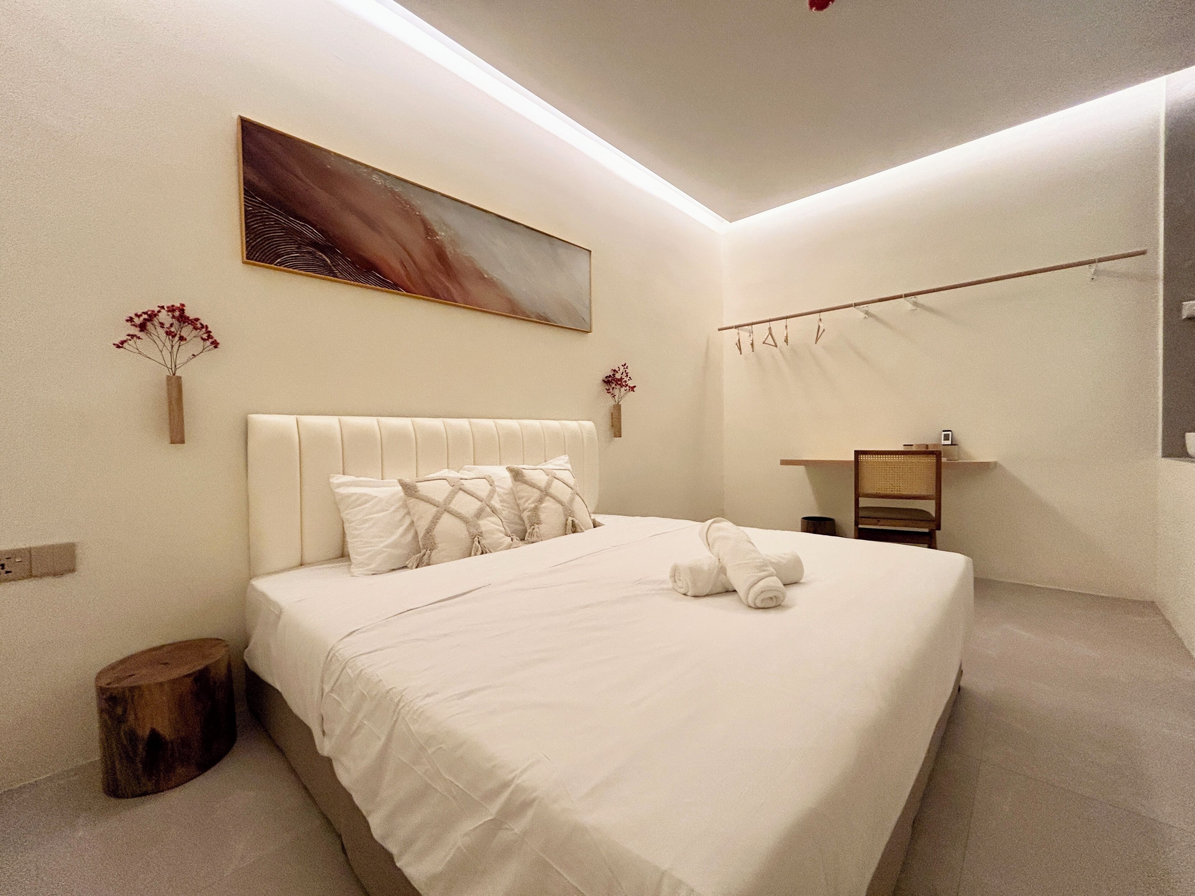 Superior Room, 1 King Bed | Free WiFi