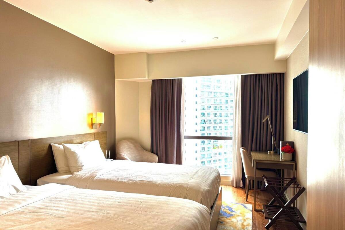 In-room safe, desk, laptop workspace, blackout curtains