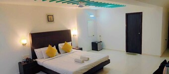 Hotel Relish Gujrat
