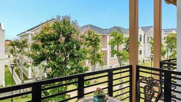 Villa Deluxe, patio | Vista al patio