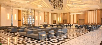 ザ ホフテン ロータスコート グレーター ノイダ