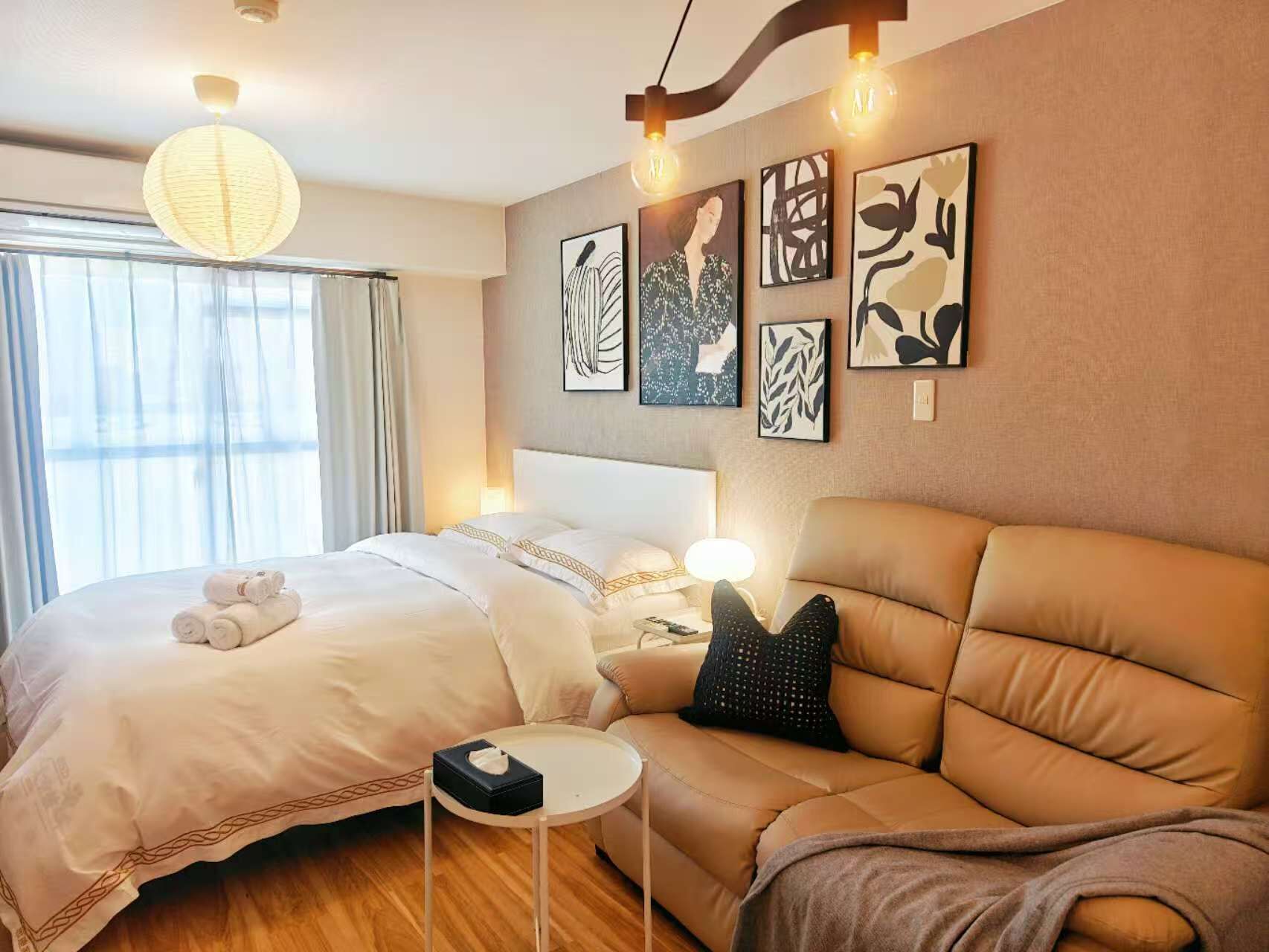 Deluxe Studio, Balcony, City View | Desk, laptop workspace, iron/ironing board, free WiFi