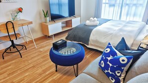 Deluxe Studio, Balcony, City View | Desk, laptop workspace, iron/ironing board, free WiFi