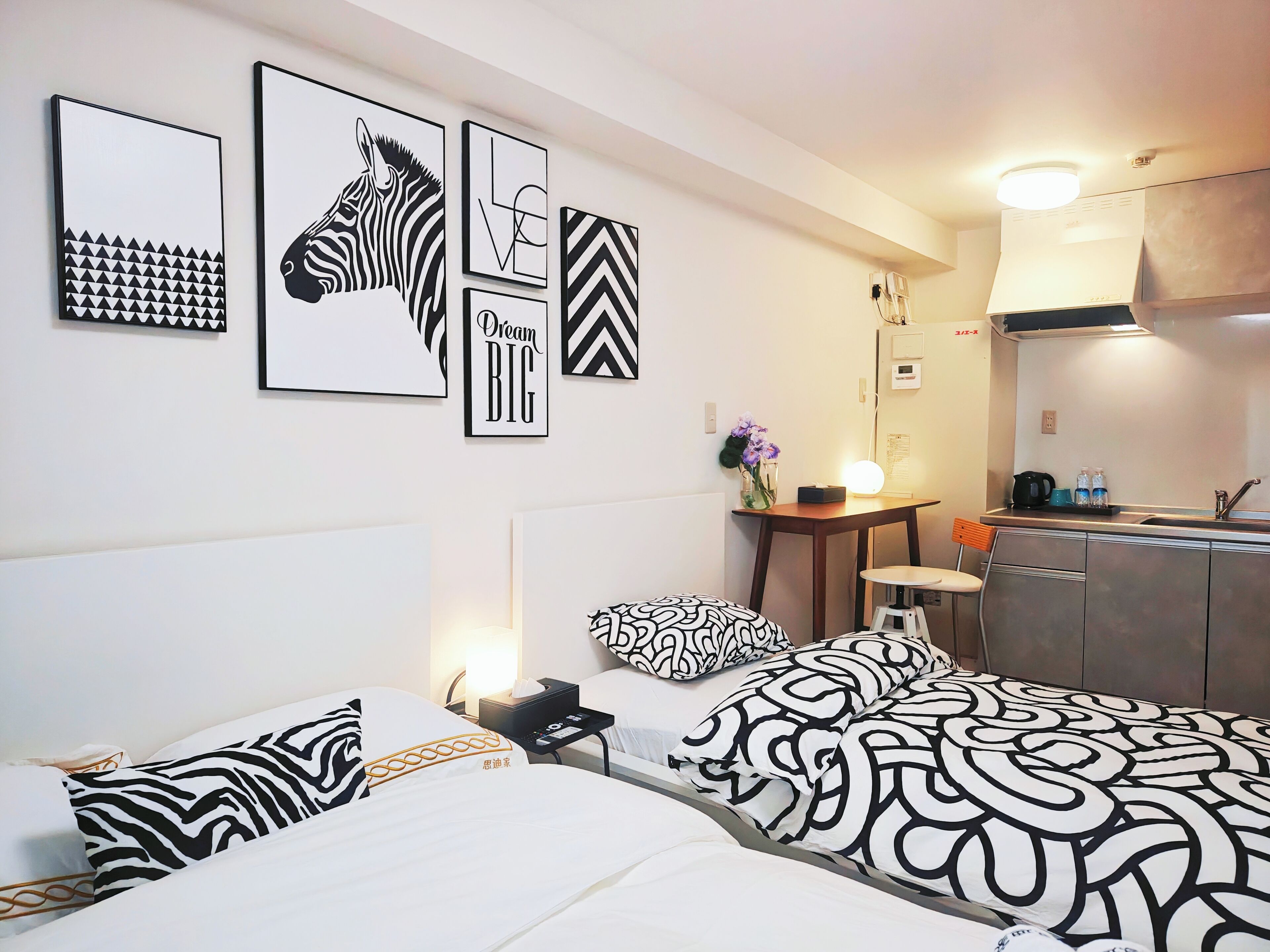 Superior Twin Room, Balcony, City View | Desk, laptop workspace, iron/ironing board, free WiFi