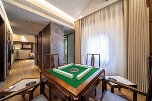 Design Suite, Courtyard View