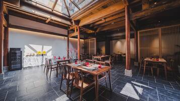 ダイニングルーム