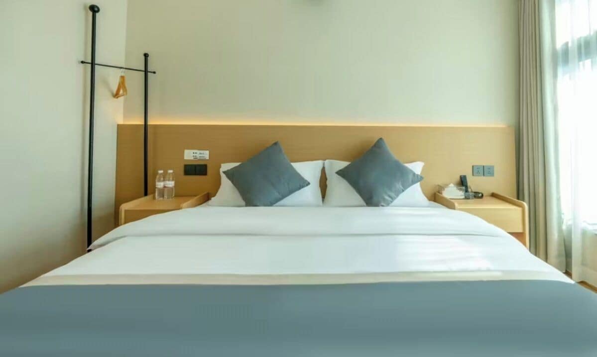 ห้องคอมฟอร์ทดับเบิล, วิวเมือง | บริเวณนั่งเล่น