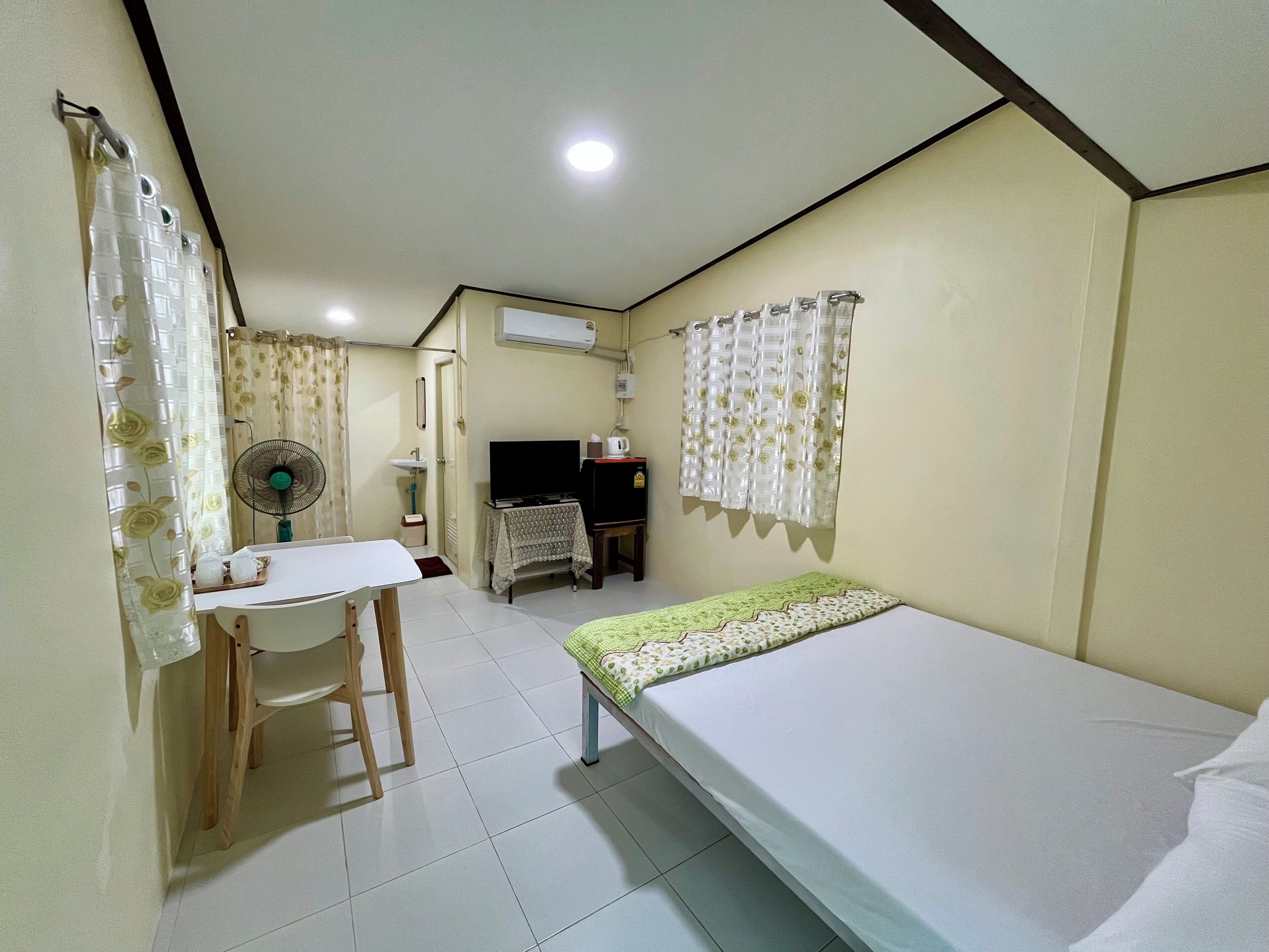 经典客房, 花园景观, 庭院 | 遮光窗帘、折叠床/加床（额外收费）、免费 WiFi、床单