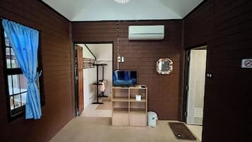 Classic Room, Garden View, Courtyard Area | Blackout curtains, rollaway beds, free WiFi, bed sheets