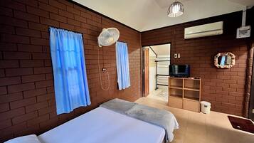 Classic Room, Garden View, Courtyard Area | Blackout curtains, rollaway beds, free WiFi, bed sheets