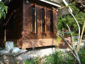 Exterior - Bansuan Banjong Akkson (Klaeng)