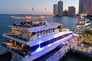 Marina - Casagrandesouthbeach by AmericanVacationLiving 4Rm (Miami Beach)