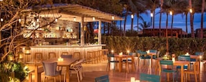 Bar (on property) - Casagrandesouthbeach by AmericanVacationLiving 4Rm (Miami Beach)