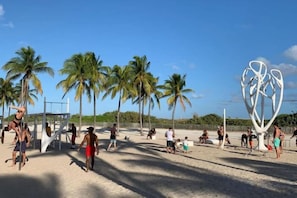 Unclassified image, 3 of 50, button - Casagrandesouthbeach by AmericanVacationLiving 4Rm (Miami Beach)