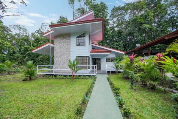 Unclassified image, 1 of 4, button - Villa Escondida La Fortuna (La Fortuna)