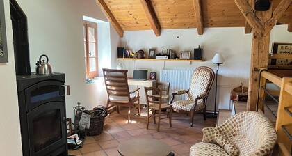 House in the middle of fields with direct access to the Valserine river