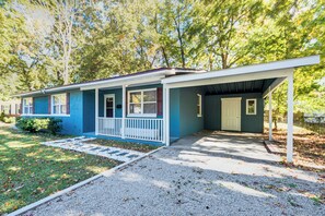 Exterior - Extended Stay in Charleston! 5 Mi to Historic Dtwn (Charleston)