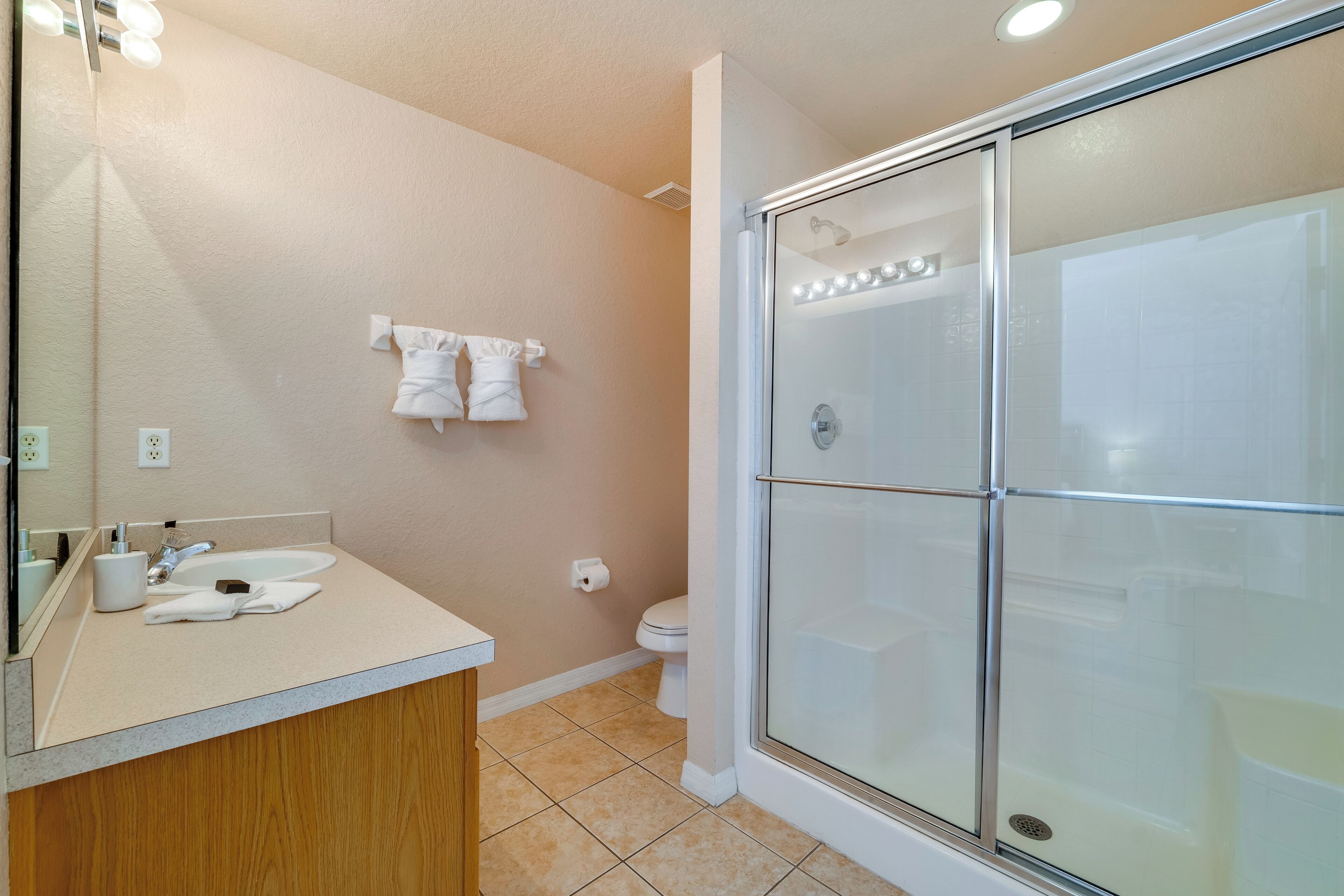 Full Bathroom