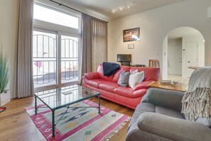 TV, fireplace, stereo - Covered Patio & Private Yard: Albuquerque Retreat (Albuquerque)