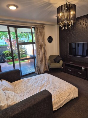 1 Schlafzimmer, Bügeleisen/Bügelbrett, WLAN, Bettwäsche