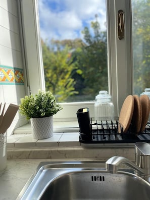 Interior - Elegant Loft in 1500s Art Nouveau Villa with views of St. Peter's dome (Roma)