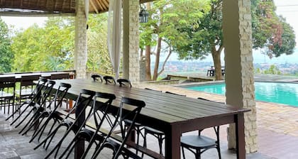 Covehill Green Resort