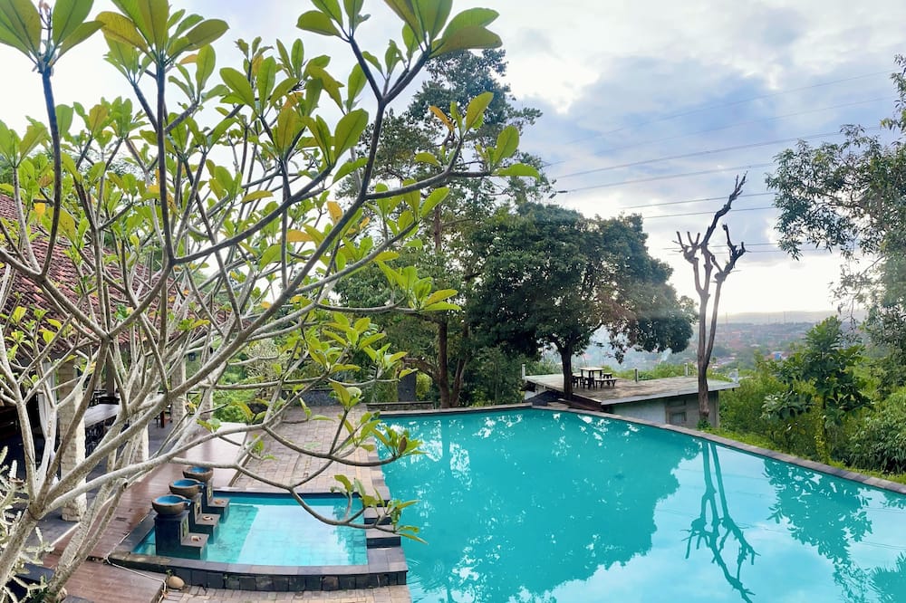 Covehill Green Resort