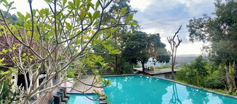 Covehill Green Resort