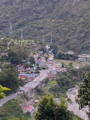 Vue sur la ville depuis l’hébergement
