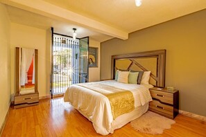 Casa, 4 habitaciones, balcón, vista al jardín | 4 habitaciones 