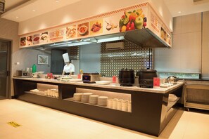 Desayuno buffet incluido todos los días