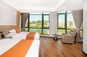 商务双人房或双床房, 运河景观 | 高档床上用品、羽绒被、特色装修、特色家居