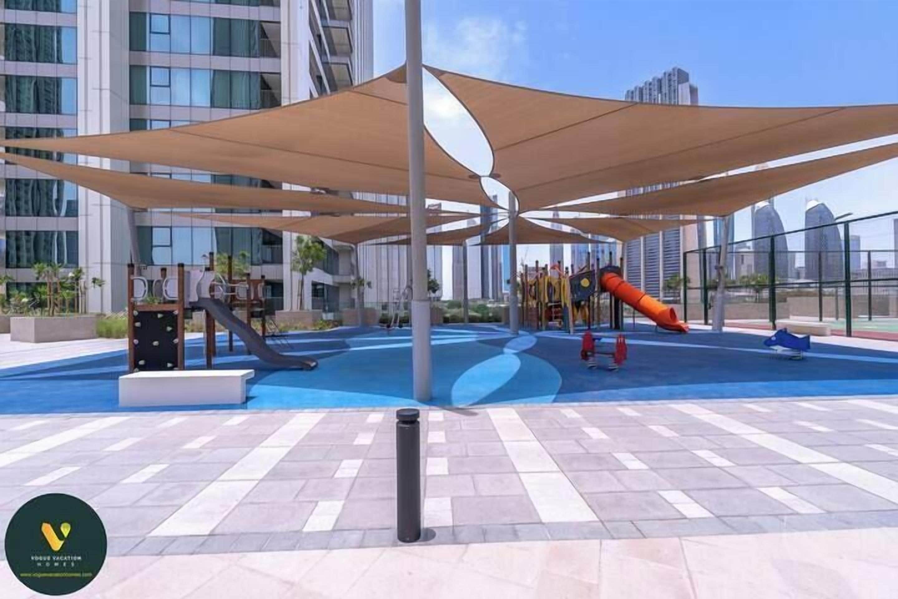 儿童活动区 - 室外