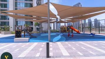 Khu vui chơi trẻ em - ngoài trời