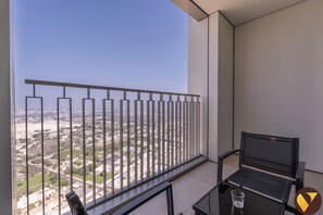 Apartamento superluxo, sacada, vista para o canal | Vista da sacada