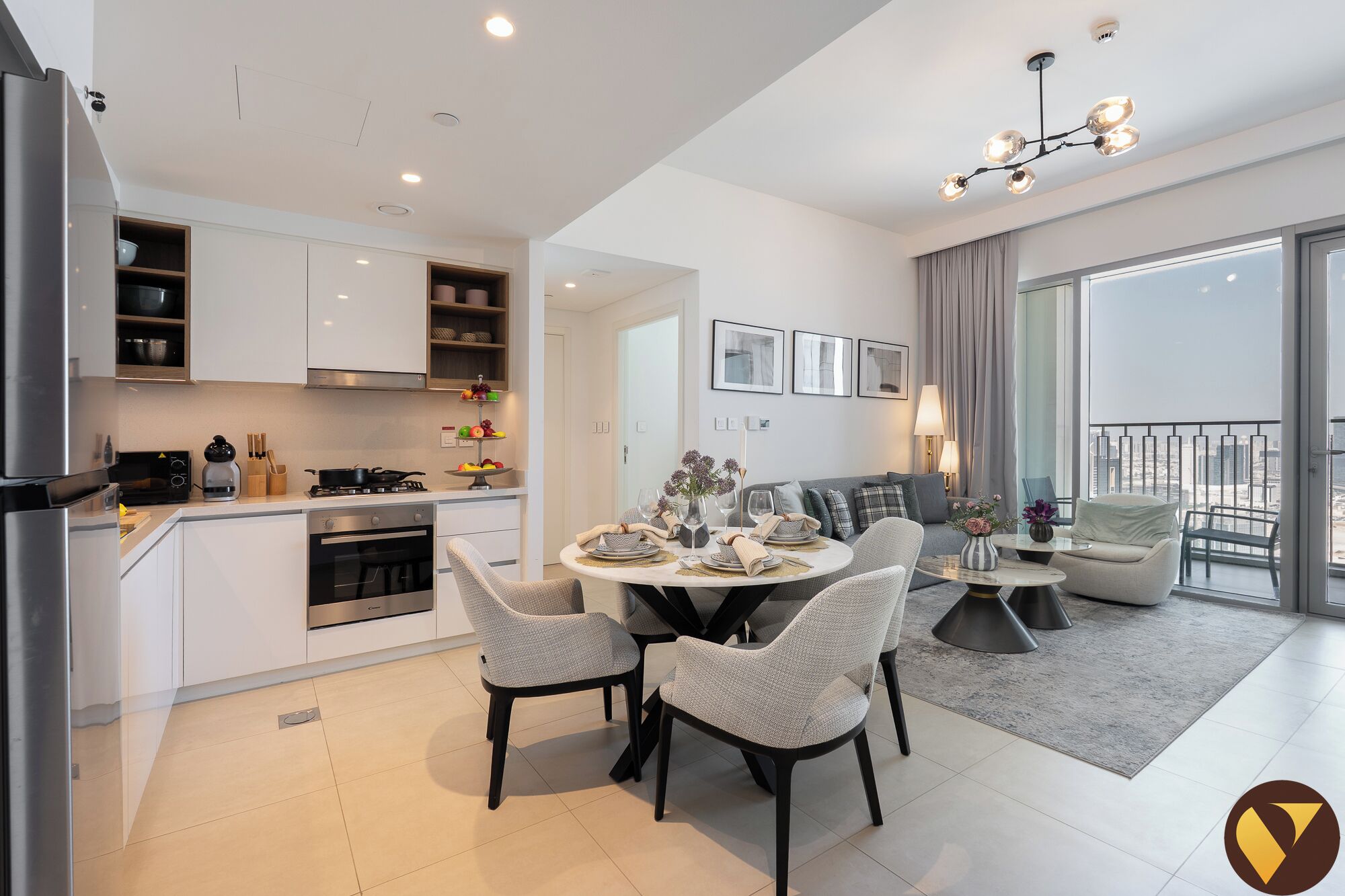 Luxe appartement, balkon, uitzicht op de stad | Dineren op de kamer