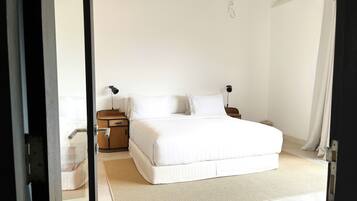 In-room safe, bed sheets, wheelchair access