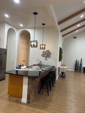 Dining - Lake Belton House Getaway (Belton)