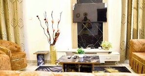 Apartamento, 2 quartos, acessível, para fumantes | Sala de estar