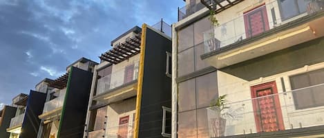 Apartment, 1 Bedroom, Accessible, Smoking | Exterior