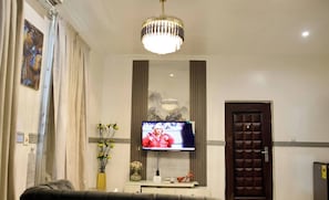 Studio, 1 phòng ngủ, hút thuốc, ban công | Phòng khách