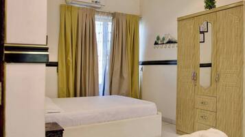 Studio, 1 Bedroom, Smoking, Balcony | 1 bedroom