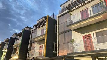 Studio, 1 Bedroom, Smoking, Balcony | Exterior