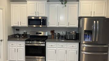 Microwave, oven, stovetop, dishwasher