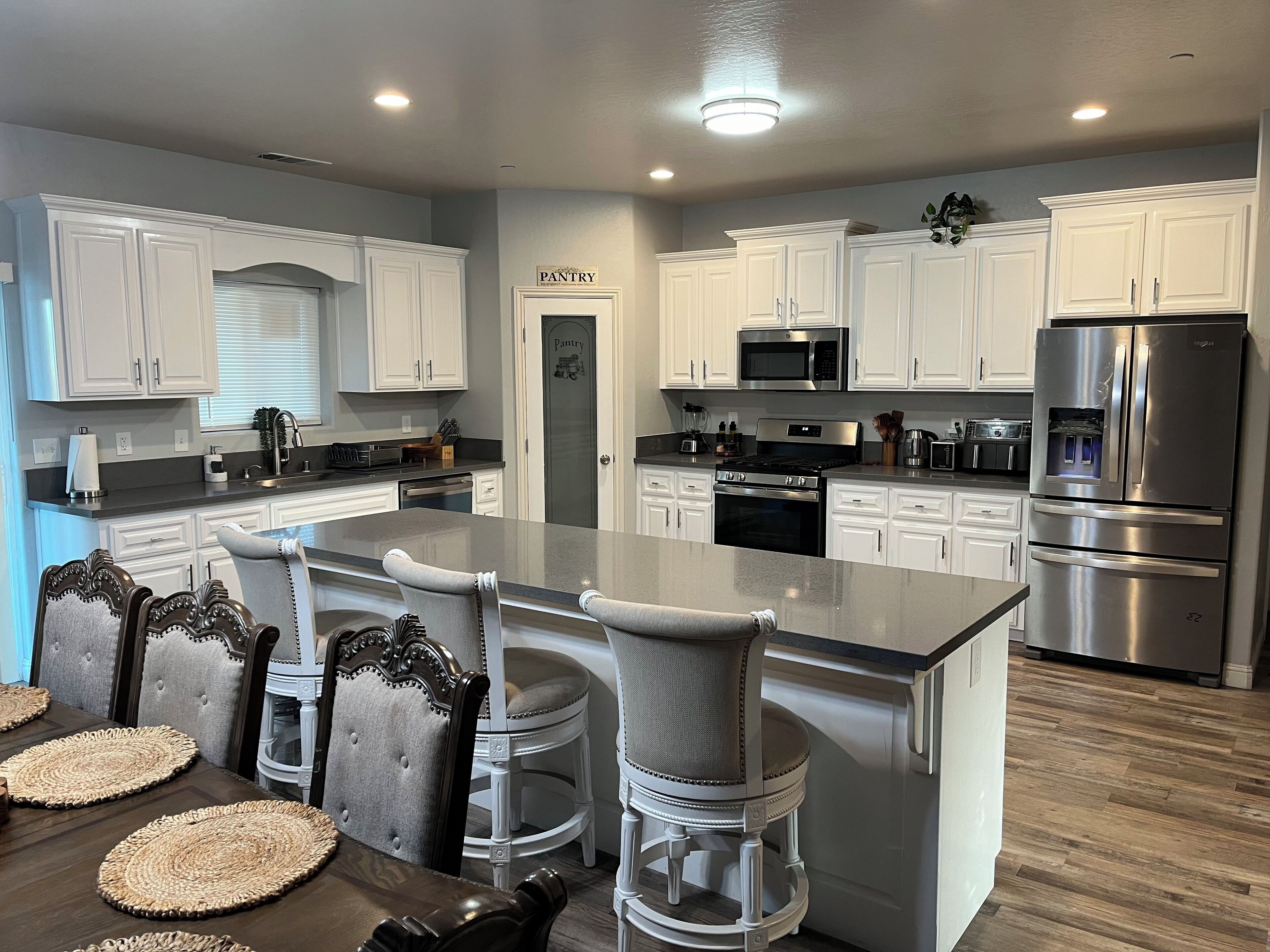 Microwave, oven, stovetop, dishwasher