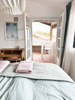 7 bedrooms, iron/ironing board, travel cot, free WiFi - Paloma – Elegant home for families & groups (Tourrettes-sur-Loup)